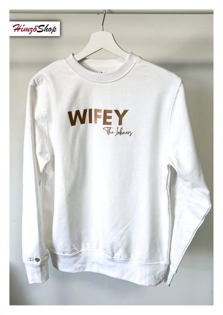 WIFE &amp;amp; HUBBY 