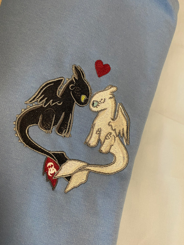 DRAGONS IN LOVE 